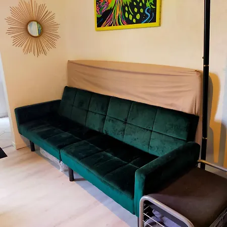 En Rdc Avec Balcon Centre شقة Vitré