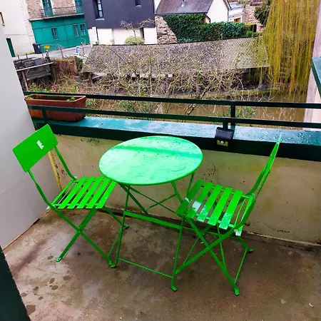 En Rdc Avec Balcon Centre شقة